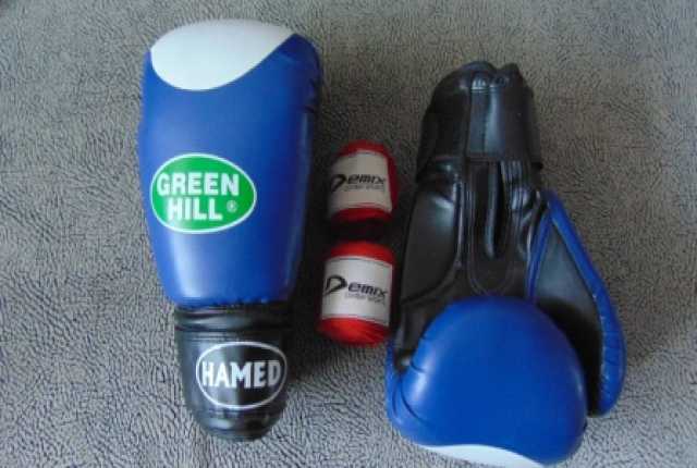 Продам: Боксерские бинты и боксерские перчатки