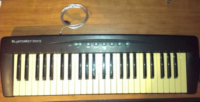 Продам: Midi клавиатура