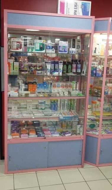 Продам: Аптечное оборудование(стеклянные стеллаж