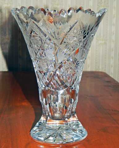 Продам: Хрустальная ваза для цветов. 