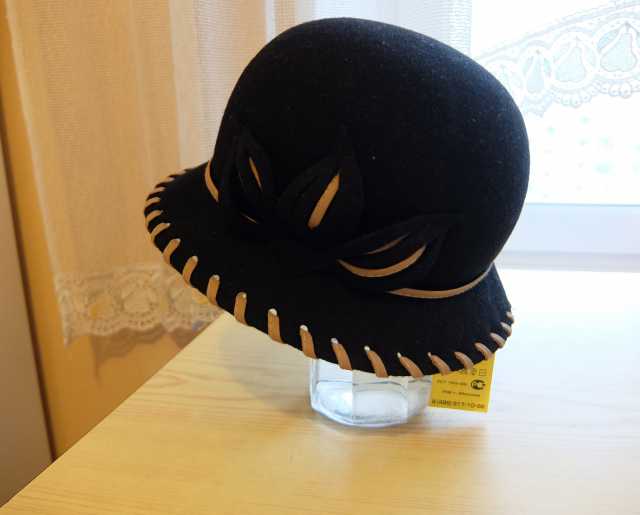Продам: Женскую шляпу