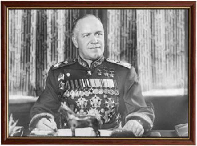 Продам: Портрет маршала Георгия Жукова в рамке