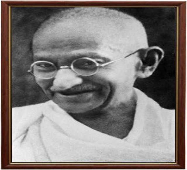 Продам: Портрет Махатмы Ганди в рамке со стеклом