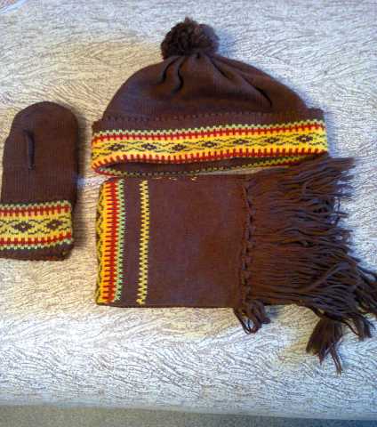 Продам: шарф,варежки,шапка(комплект)