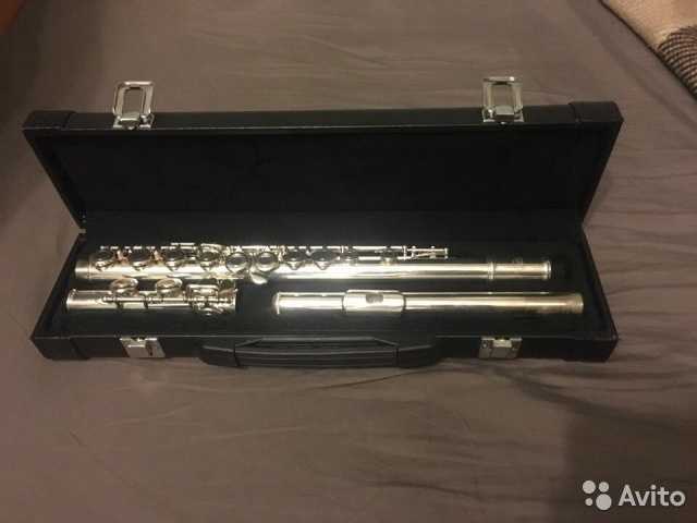 Продам: Поперечная флейта Mercury