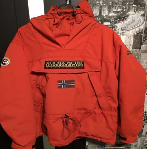 Продам: Зимняя куртка Napapijri Skidoo