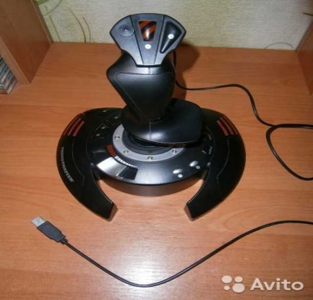 Продам: Джойстик Thrustmaster T.Flight Stick X.