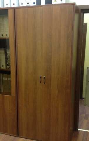 Продам: Шкаф для одежды офисный 