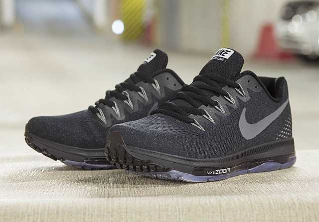 Продам: Кроссовки Nike Zoom All out Low