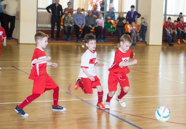 Предложение: Запись в футбольную секцию