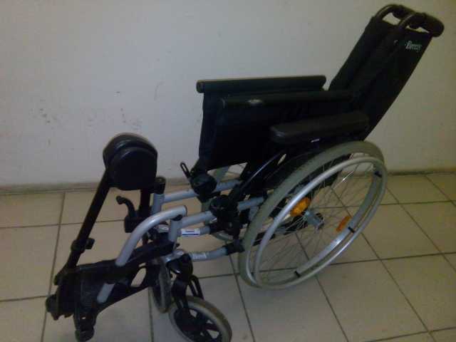 Продам: Инвалидная коляска Б/У