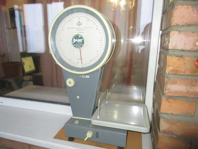 Продам: Весы с круглым циферблатом 6 кг