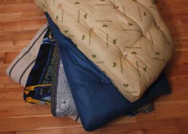 Продам: Комплект матрац/подушка/одеяло/текстиль