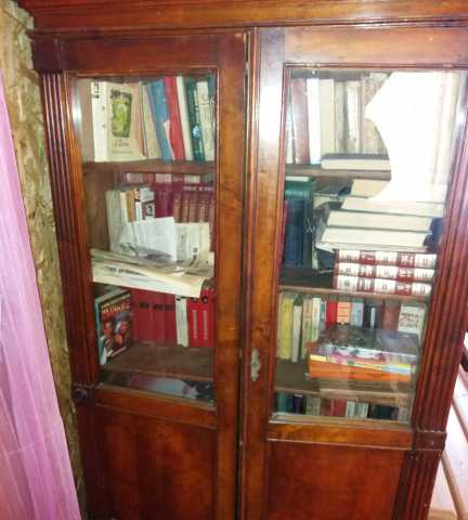Продам: шкаф для книг