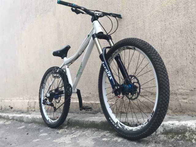 Продам: велосипед Jamis Komodo 1