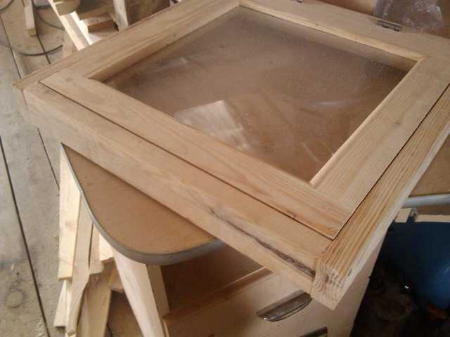 Предложение: Окно 500х500 мм деревянное для бани 