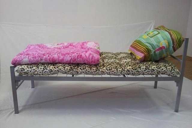 Продам: Металлические кровати для рабочих
