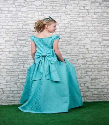 Продам: Элегантное платье для юной леди