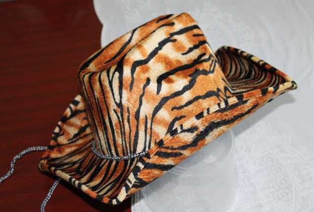 Продам: Шляпа тигровая