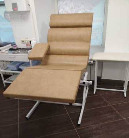 Продам: Кресло донорское с управляемым наклоном 