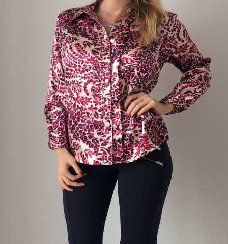 Продам: Новая шелковая блузка Mark&Spencer