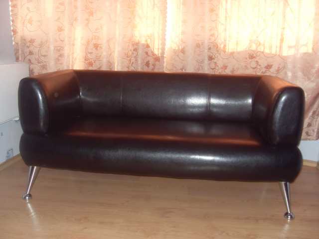 Продам: диван из натуральной кожи черный