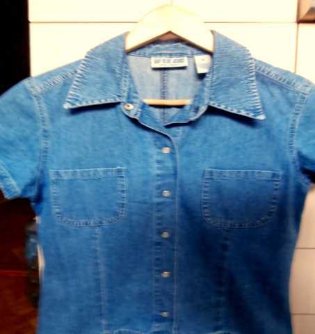 Продам: джинсовая рубашка с коротким рукавом