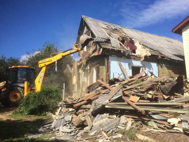 Предложение: Демонтаж деревянных домов,снос зданий