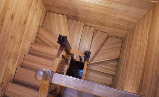 Предложение: Деревянные лестницы «под ключ»