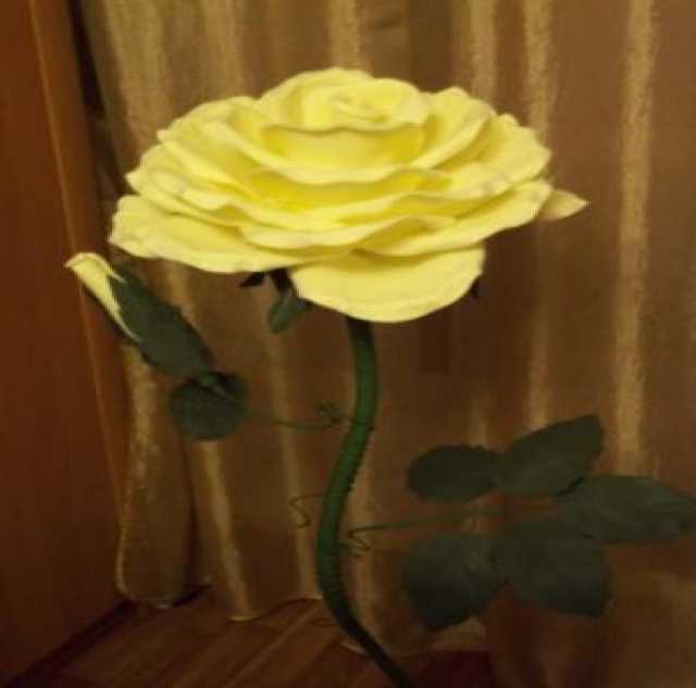Продам:  Интерьерная роза из фоамирана