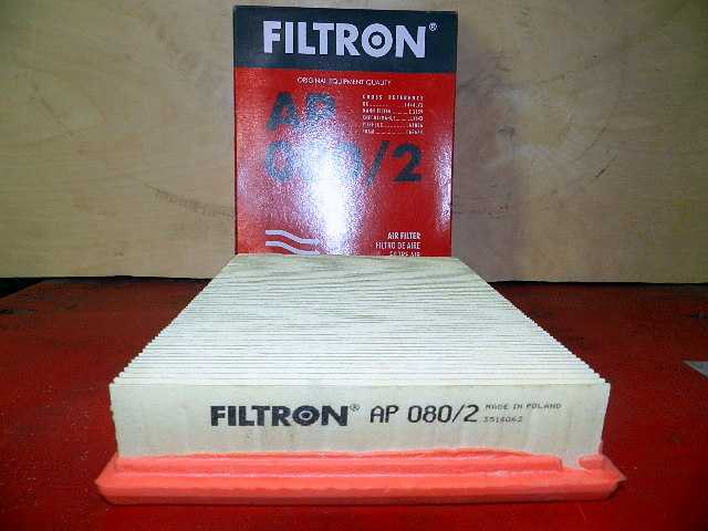 Продам: Фильтр воздушный Filtron AP 080/2