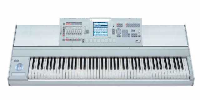 Продам:  Korg M388 88 Key Keyboard Workstation