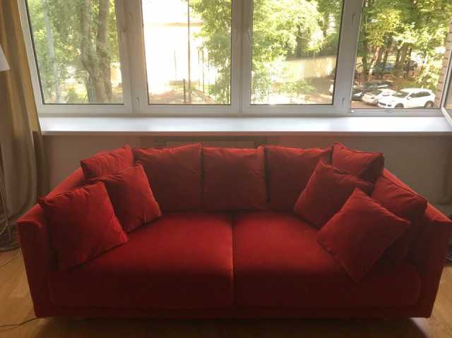 Продам: большой диван с подушками