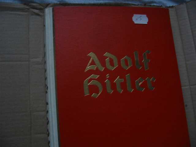 Продам: Альбом «Адольф Гитлер: фотографии из жиз