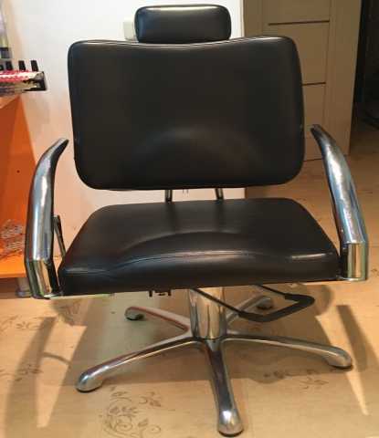 Продам: кресло парикмахерское
