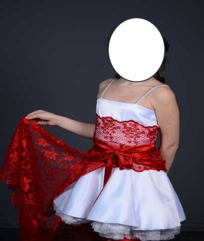 Продам: нарядное платье для девочки