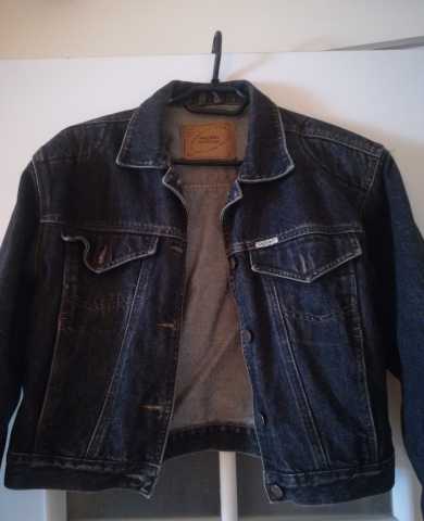 Продам: Куртка джинсовая
