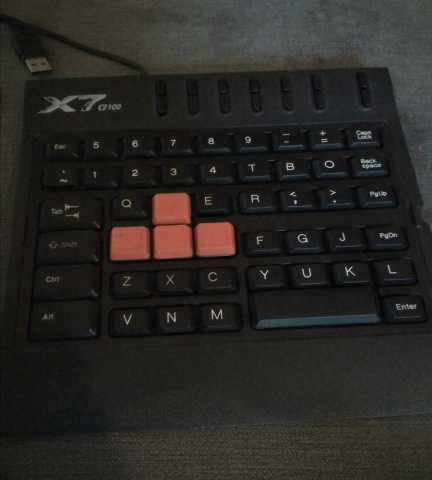Продам: Игровая клавиатура X7 G-100