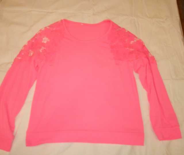 Продам: блуза нарядная розовая
