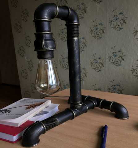Продам: Настольная лампа в стиле Лофт