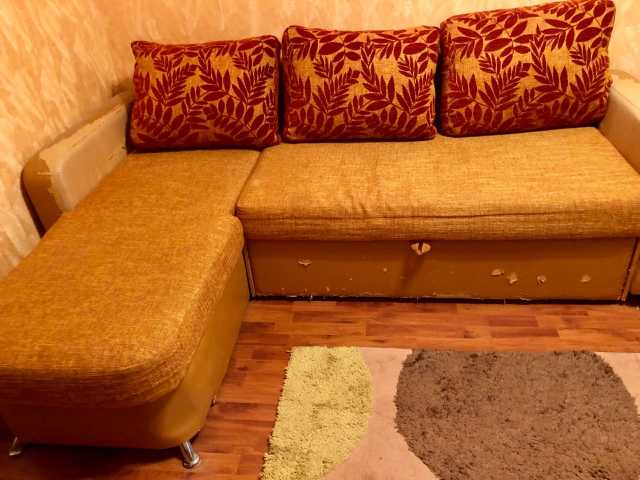 Продам: Угловой диван, состояние на фото