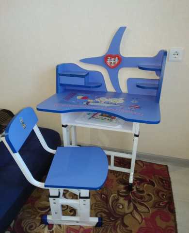 Продам: Детский стол со стулом