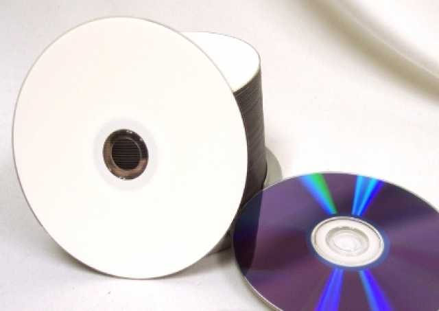 Продам: CD и  DVD диски