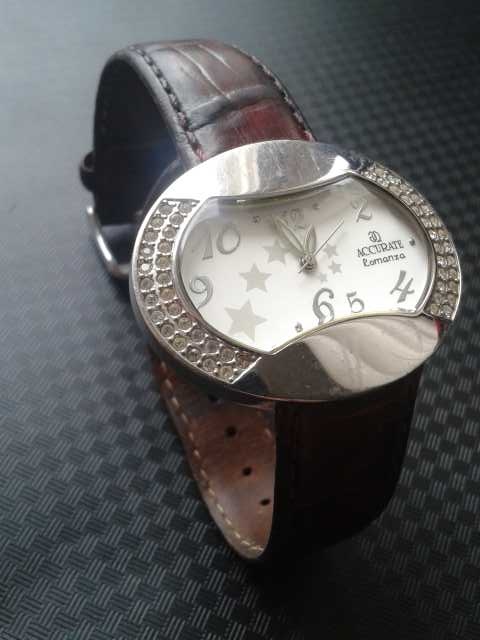 Продам: Женские швейцарские часы