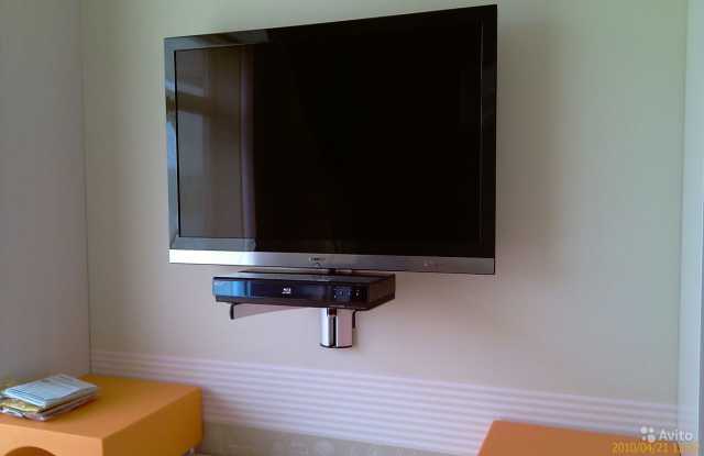 Предложение: Повесить телевизор на стену
