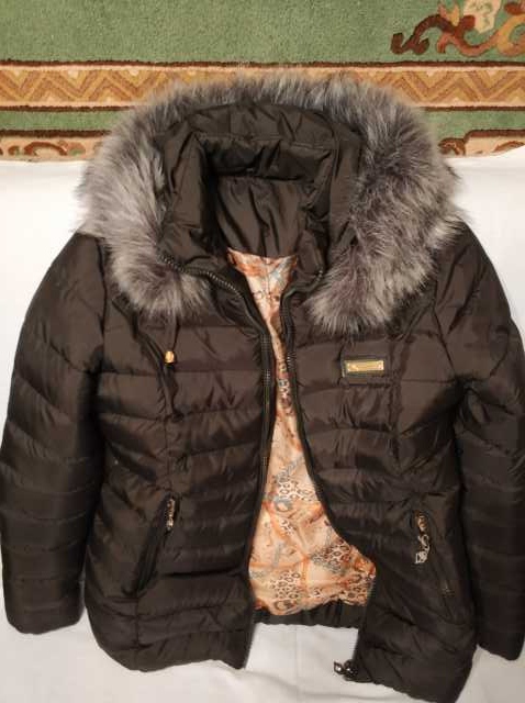 Продам: Зимняя куртка-пуховик
