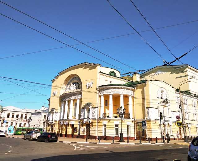 Ул первомайская 15 ярославль. Первомайская 15 Ярославль. Ярославль, Первомайская ул 15. Первомайская улица 15 Ярославль. Первомайская 37а Ярославль.