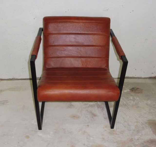 Продам: Кожаное кресло в стиле Loft