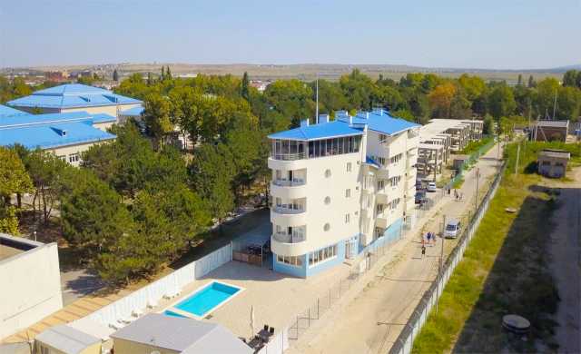 Предложение: Отель у самого берега Черного моря