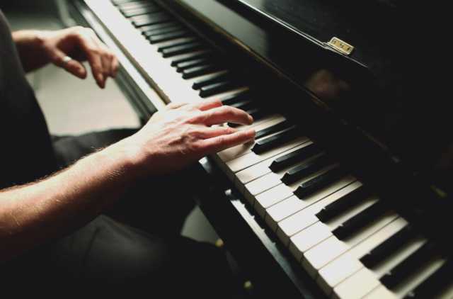 Предложение: Уроки фортепиано,блокфлейты по Скайпу